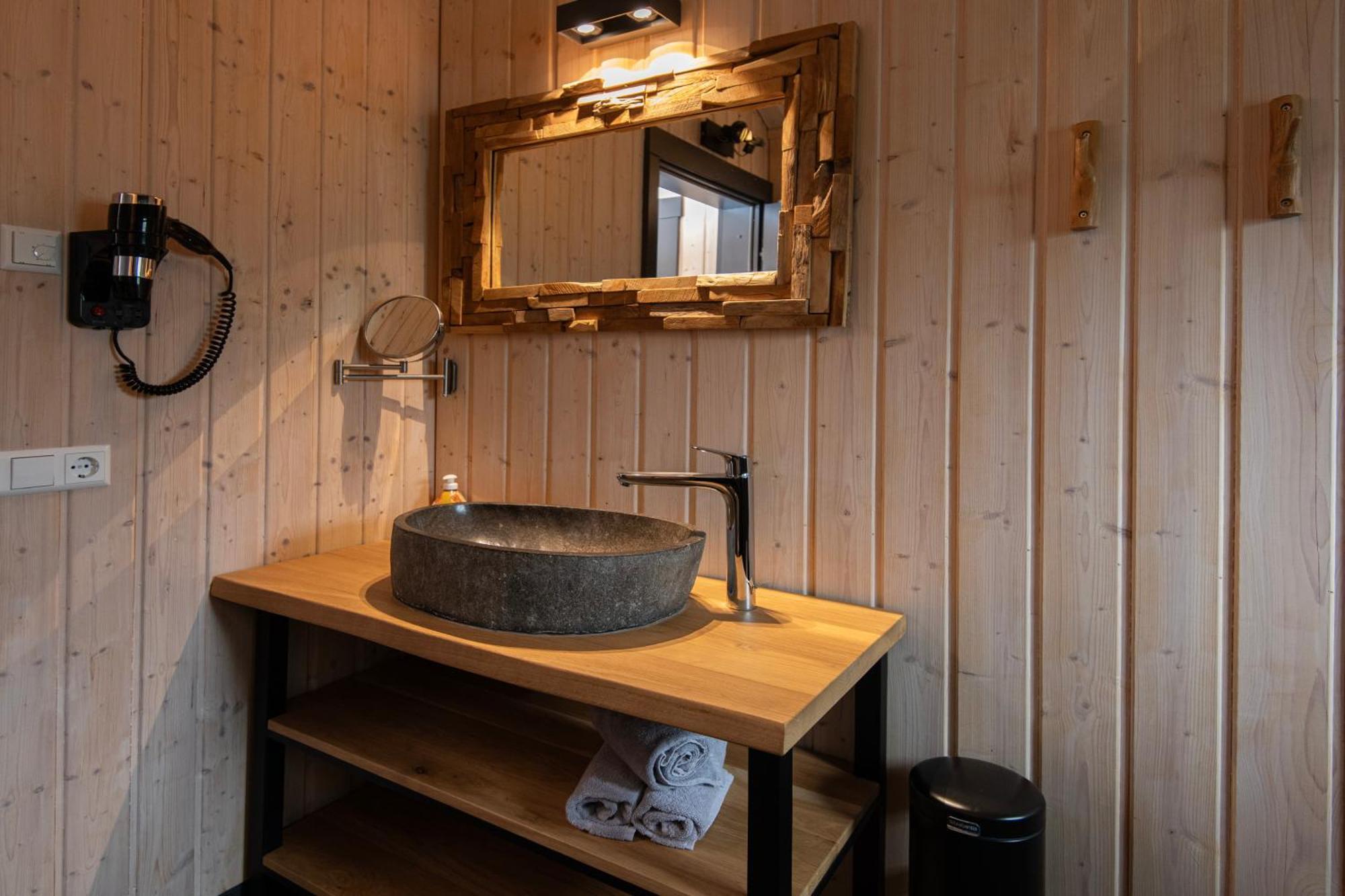 Kustelberg Lodges Medebach Extérieur photo